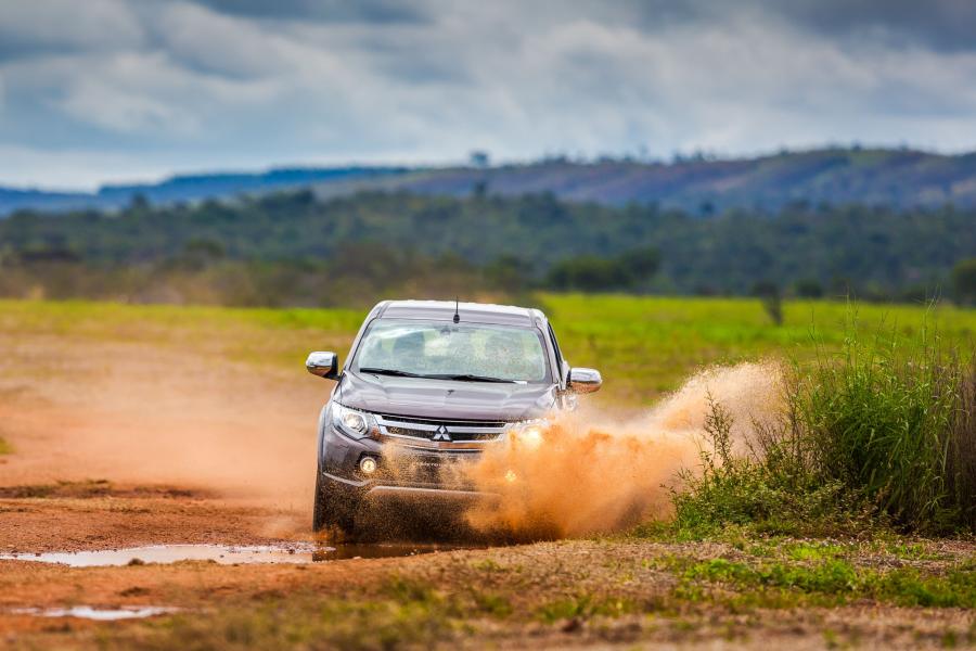  Mitsubishi L200 Triton Sport HPE-S 2018 года  (LA) (фото 20 из 33)